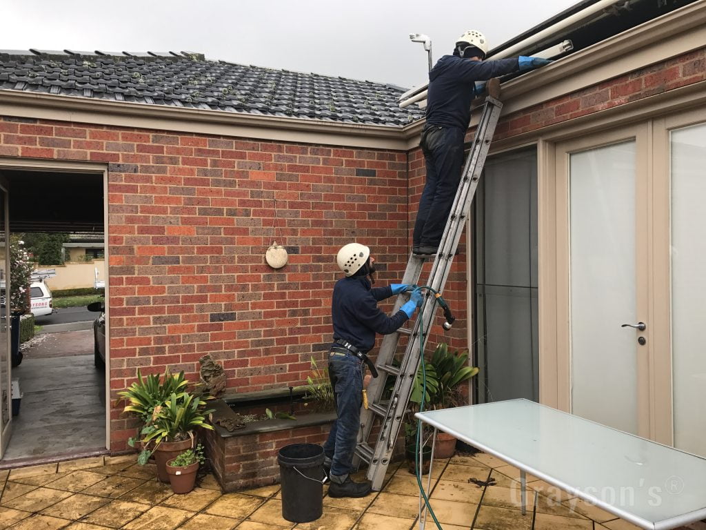 Water flushing of Gutters and Downpipes Melbourne